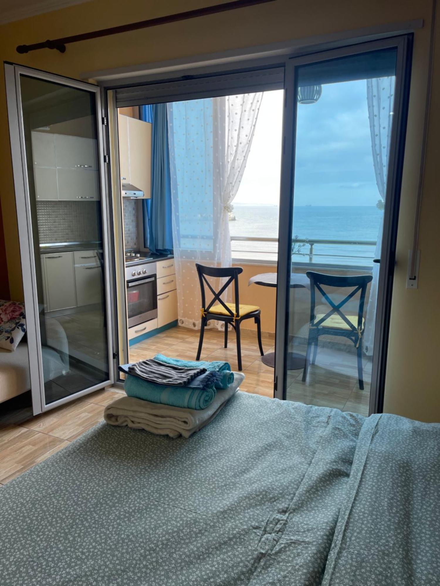 Аpartments On The Beach Durrës Exterior foto